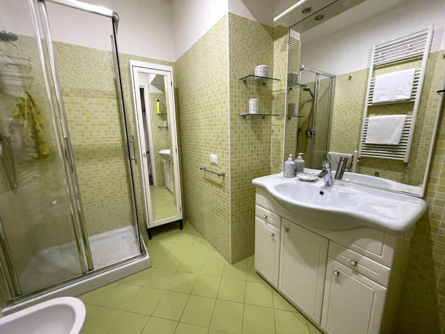 Via Milano Apartment Trieste Ngoại thất bức ảnh
